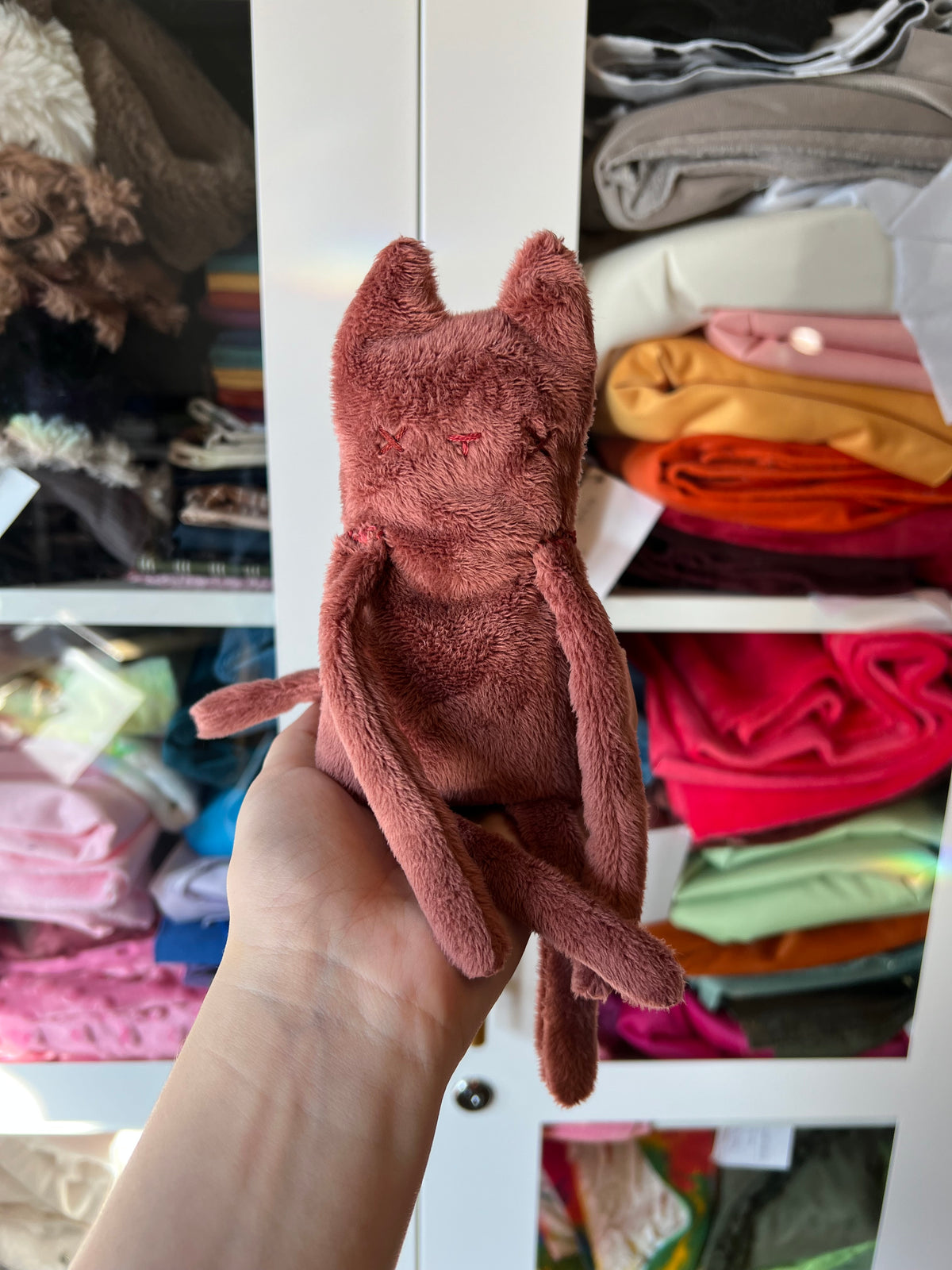 Dusty Rose Kitty Long Legs
