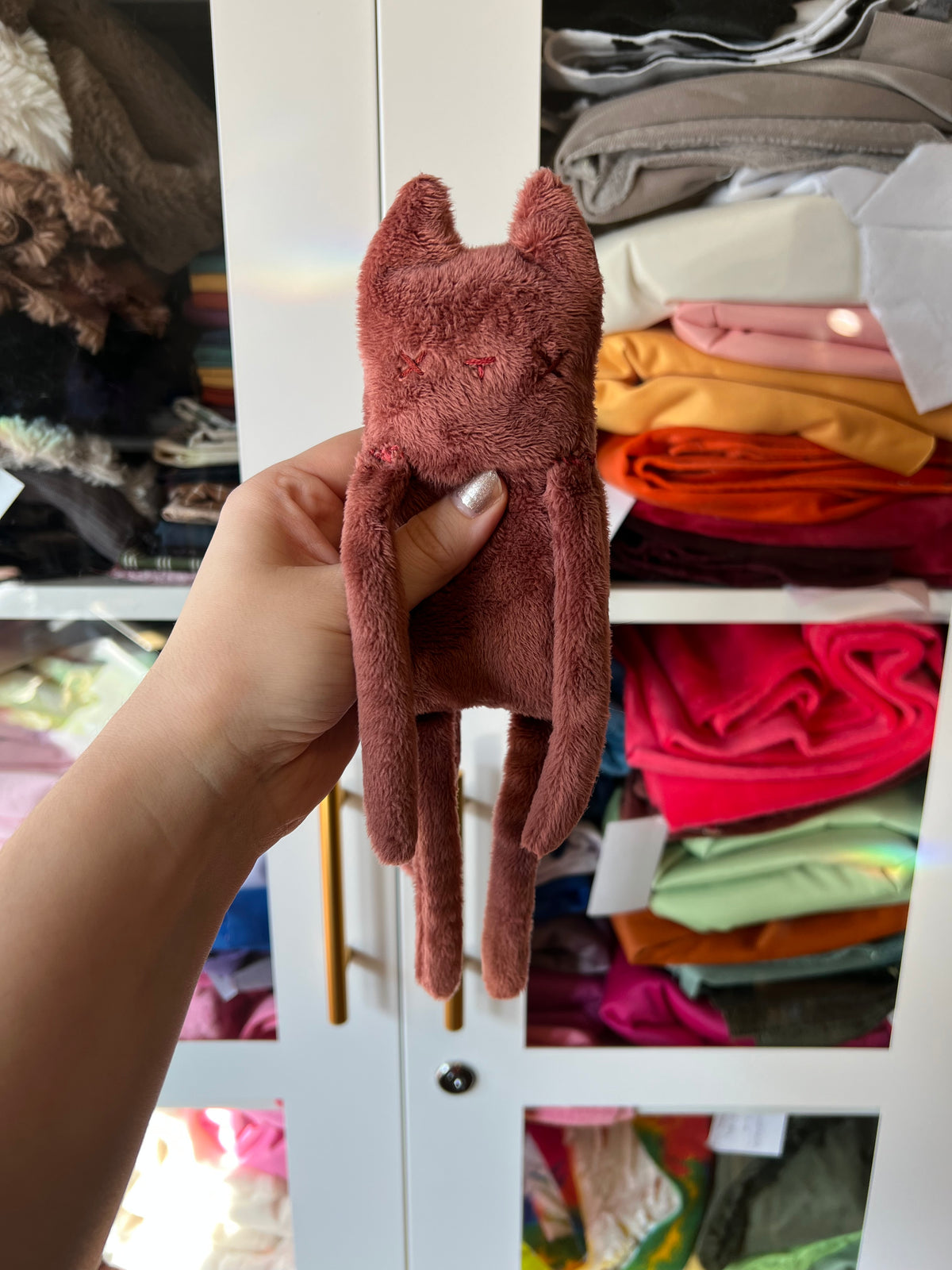Dusty Rose Kitty Long Legs