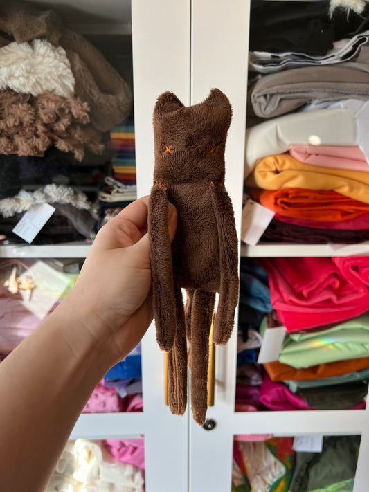 Brown Kitty Long Legs